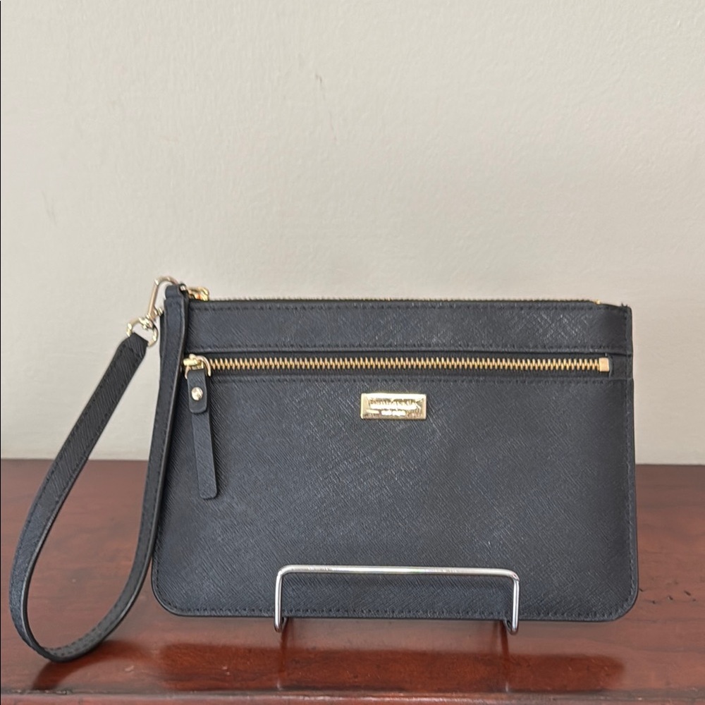 Kate Spade medium black saffiano leather wristlet